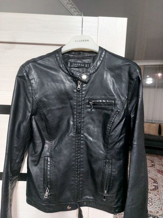 Продам вещи размеры 44-46