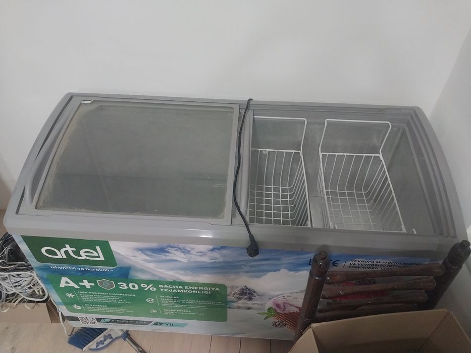 Холодильник хам морозильник сатылады. Келисимли.
