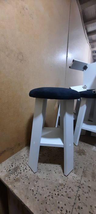 Продам мягкие табуреты