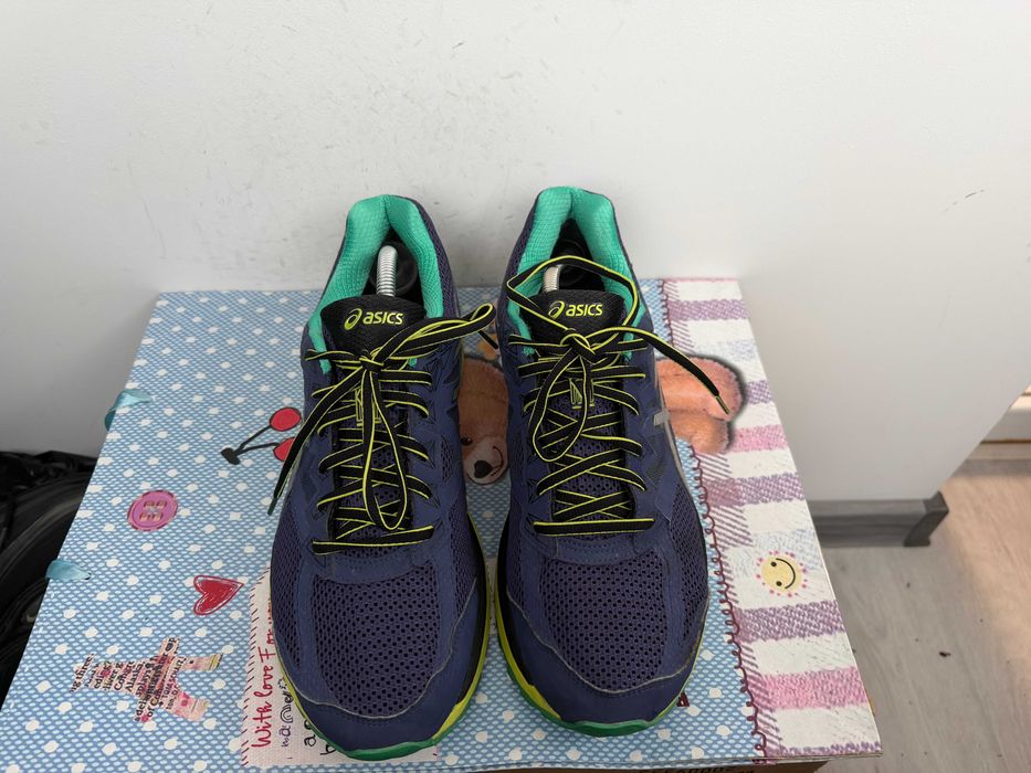 Asics GT-2000 4 Gore-Tex''оригинални маратонки 44.5 номер