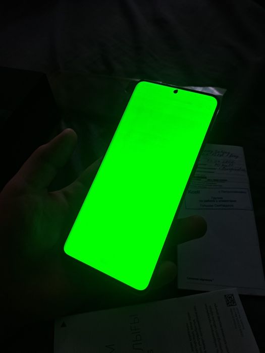 Samsung s20+ (8+8/128)