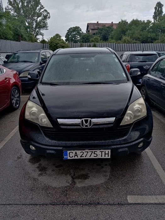 Продавам Honda CR-V