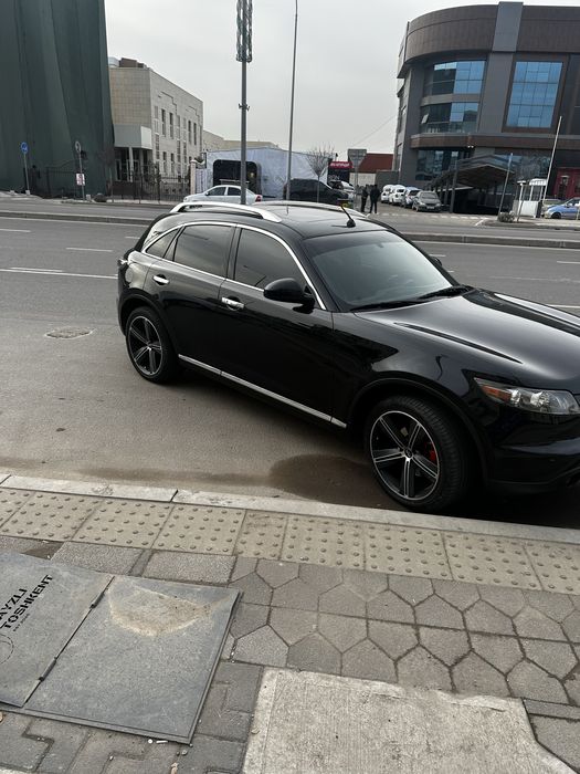 INFINITY FX35 2008 года, в аренду