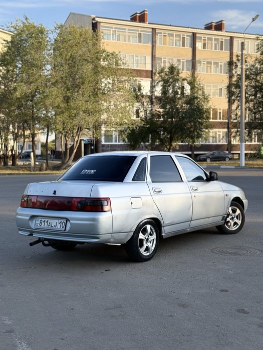 Продам машину ваз 2110