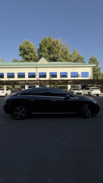 Mercedes-Benz EQE 500 4 matic srochna