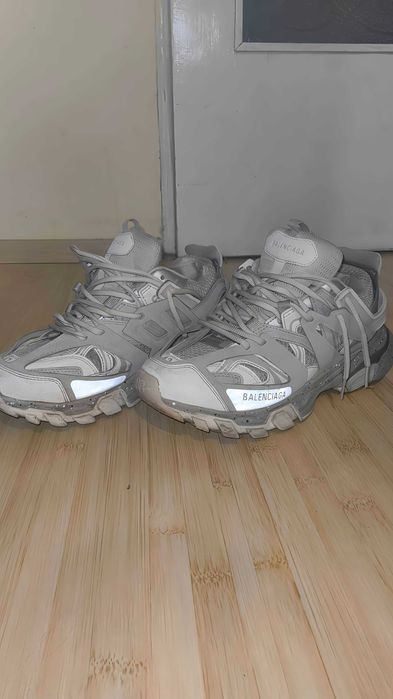 Balenciaga track 42 номер