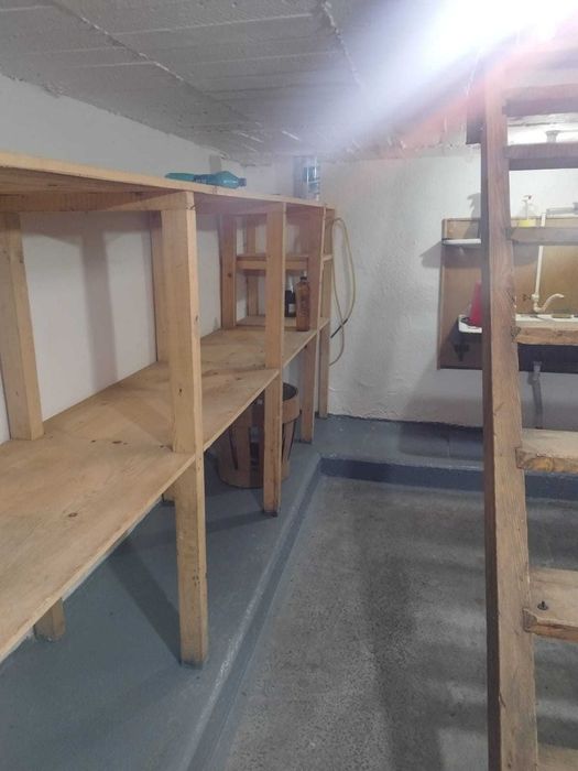Garaj si spatiu de depozitare