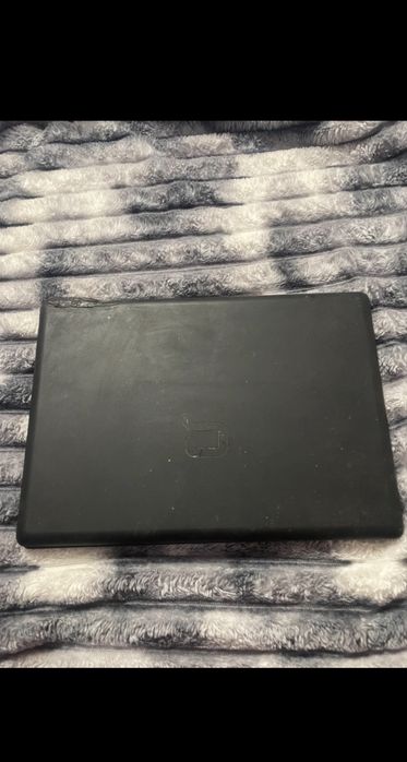 Laptop black foarte bun