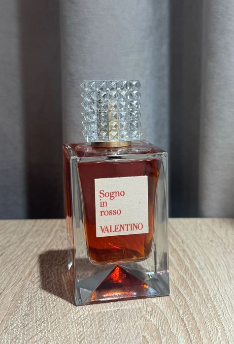 Парфюм Valentino Sogno in Rosso