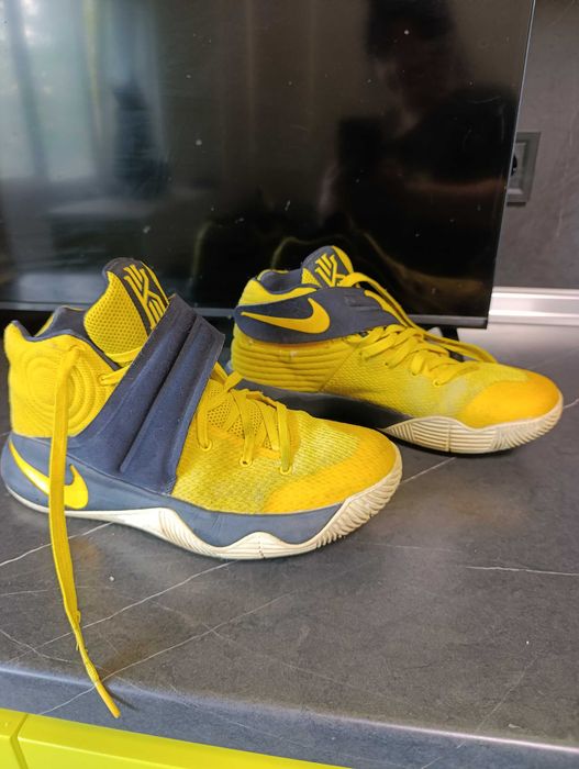 Баскетболни маратонки NIKE