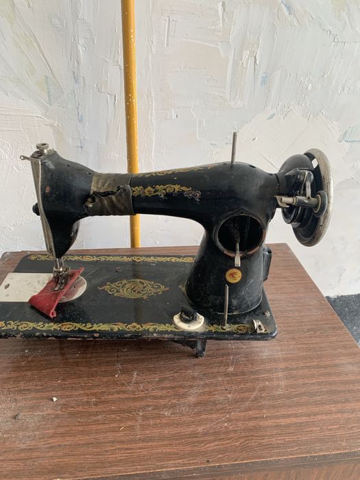 Швейная машина