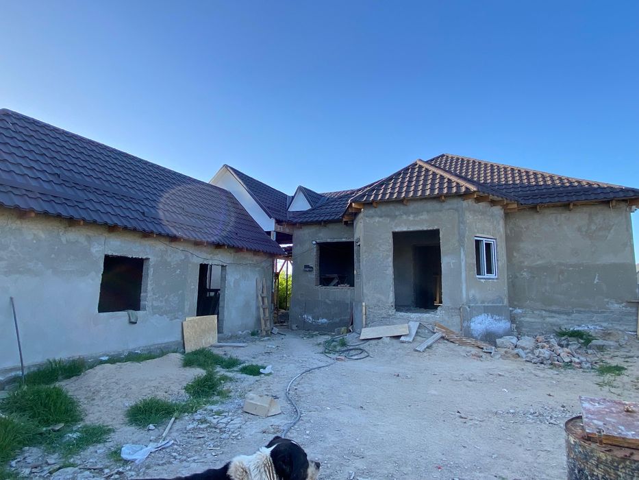 Үй сатылады срочно Центрда