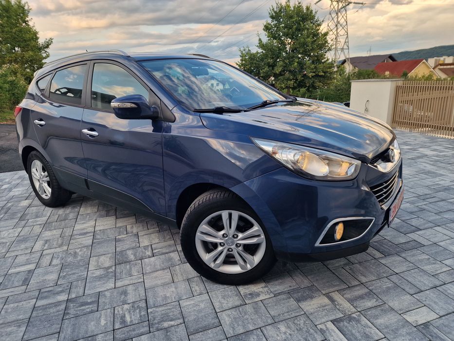 HYUNDAI ix35 2011 — imagine 2