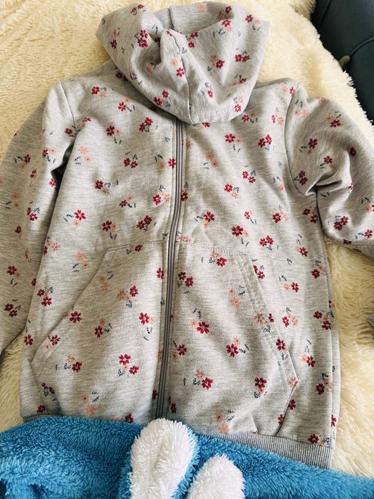 Пакет одежды на девочку 7-8 лет