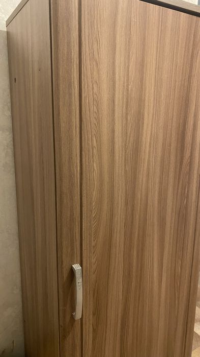Продам шкафчик в холошем состоянии