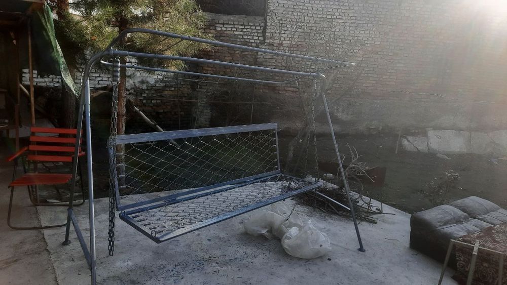 Качели сотилади заводской