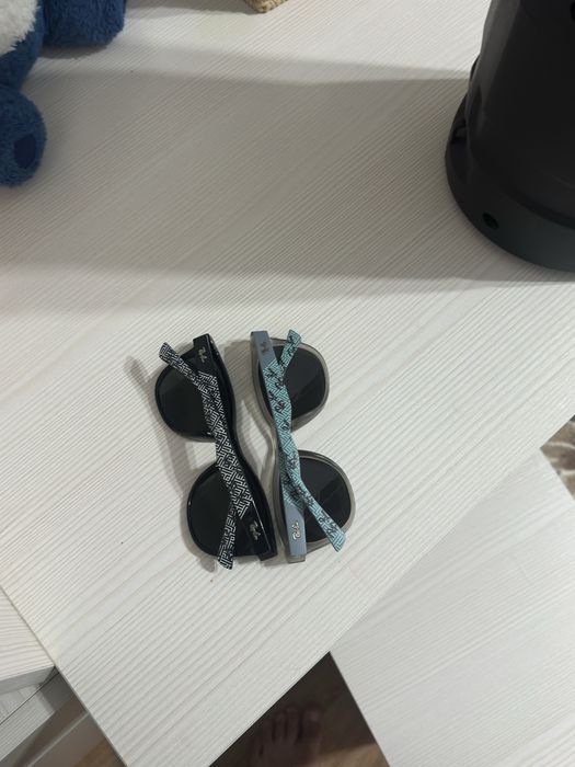 продаются очки Rayban