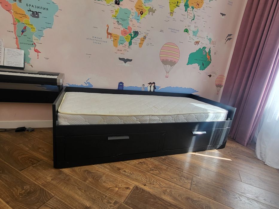 Кровать Икеа 2шт