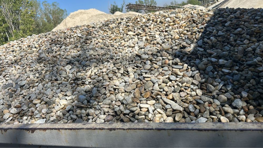 Piatra de drum,frezat de asfalt,beton concasat,parcare,strada,bobcat