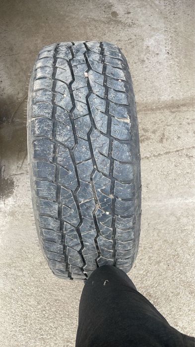 Продам шины  265/65 R17