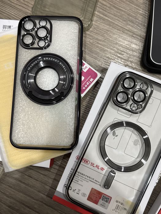 Чехлы на iPhone 13 Pro Max