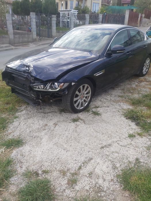 Vand  Jaguar XE Berlina