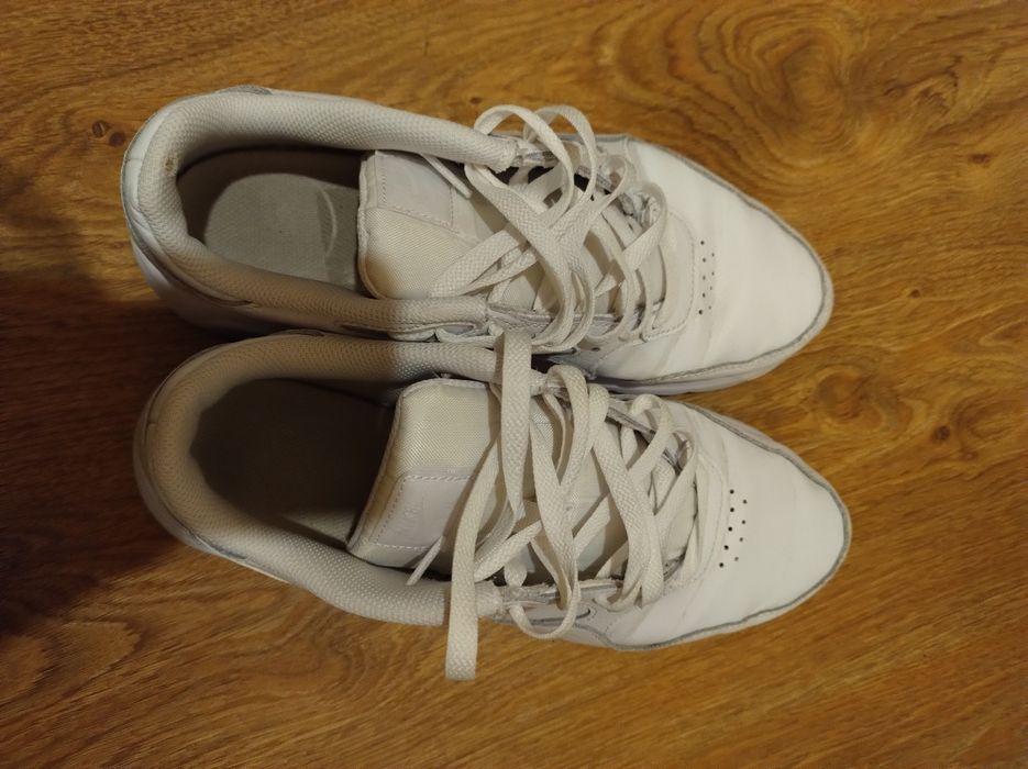 Маратонки Nike номер 40