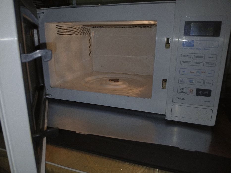 Микроволновка на запчасти