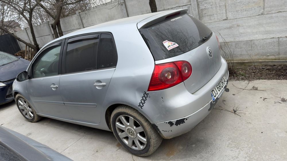 Vând golf 5 2.0 bkd chiar și combinati