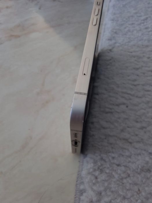 Telefon iphone 13