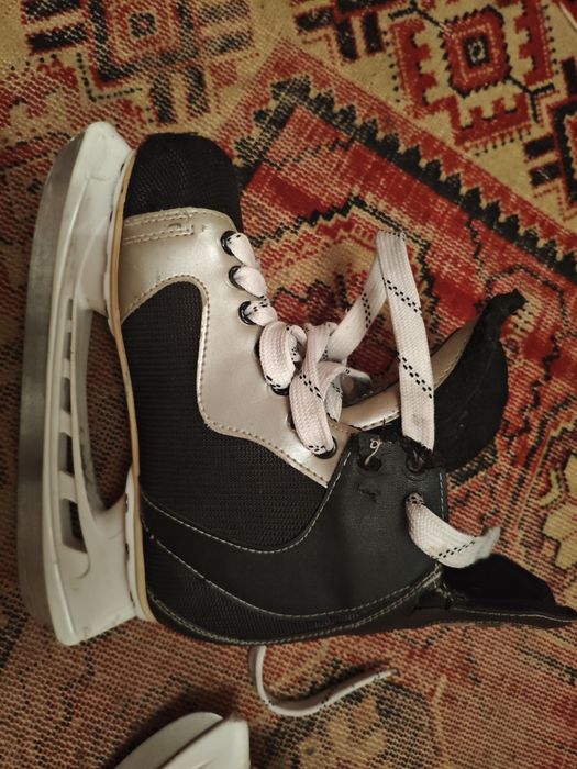 Хоккейные коньки 41 размер