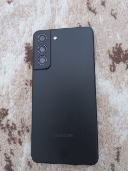 Samsung S21Fe в отличном состоянии