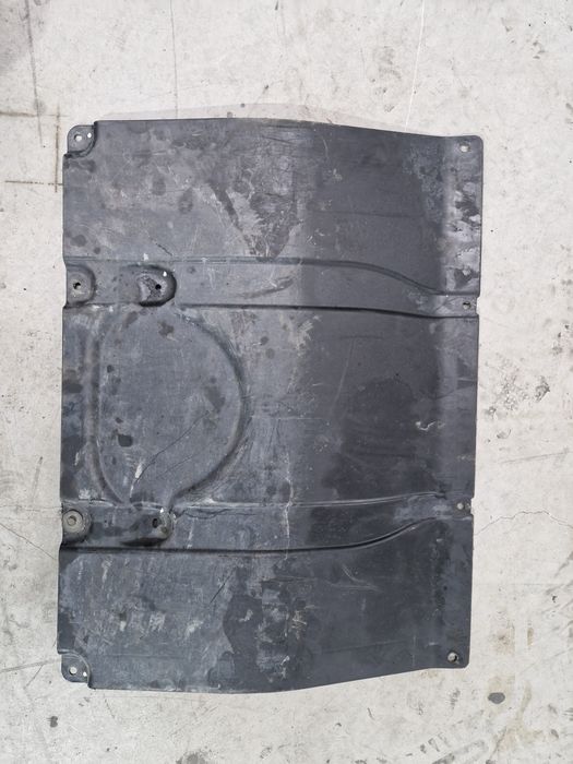 Carenaj carenaje scut scuturi suport bara spate bmw g30 g31 g20 g01