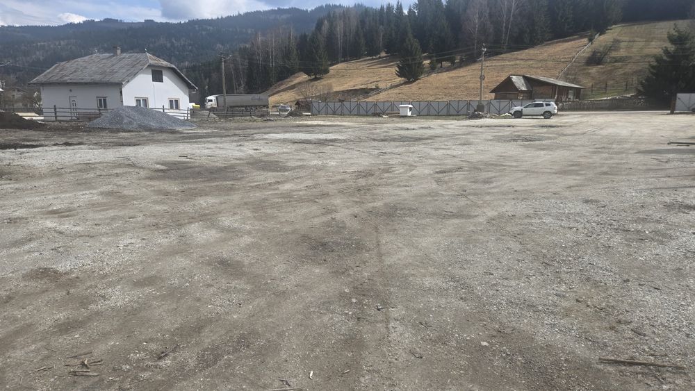 Teren+hala centru Panaci