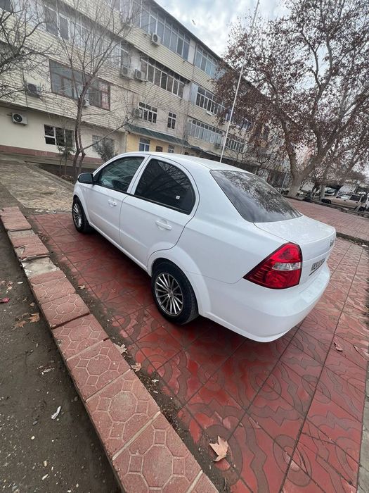 Нексия 3 сотилади краскаси тоза