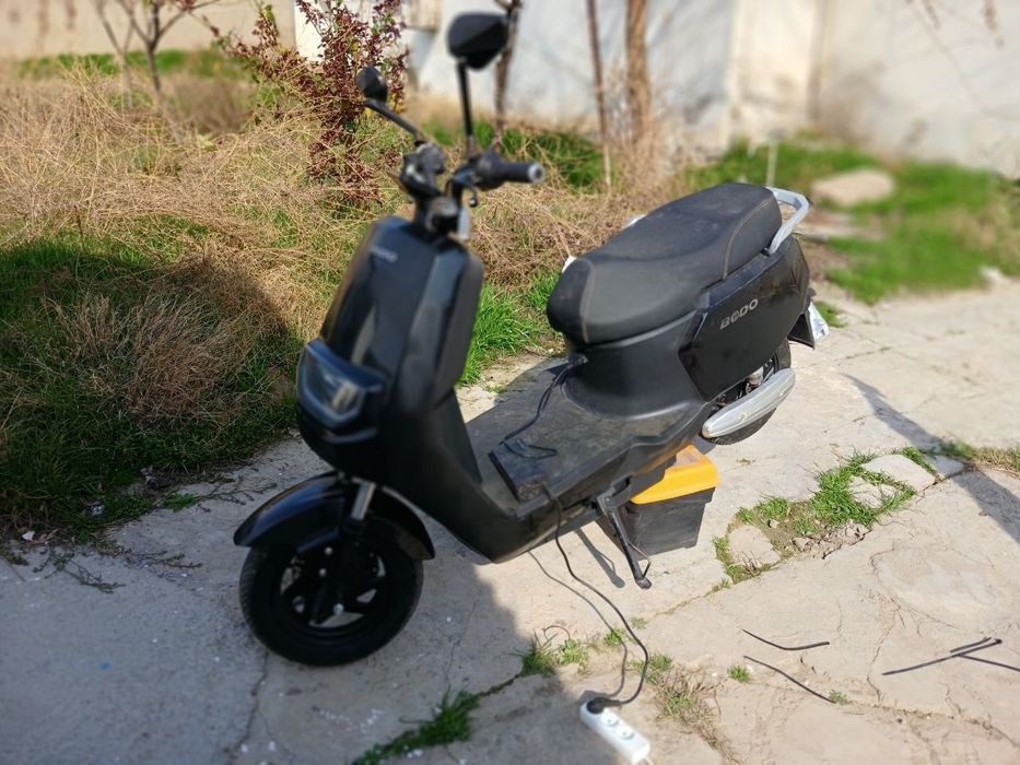 Продам Скутер срочно