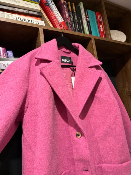 Ново палто с етикет