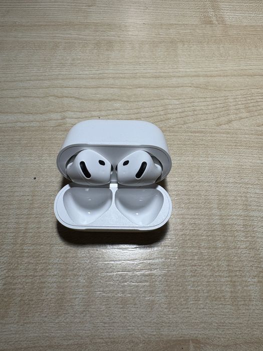 Наушники airpods 4