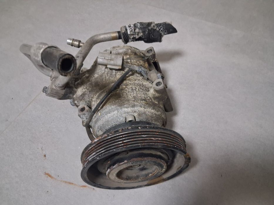 Продам компрессор на тойота карина е