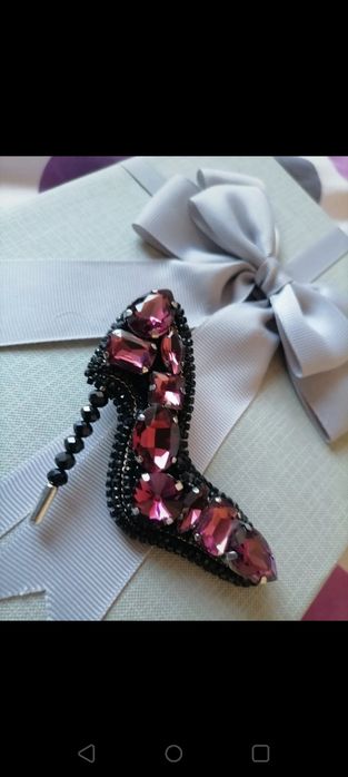 Broșa dama handmade