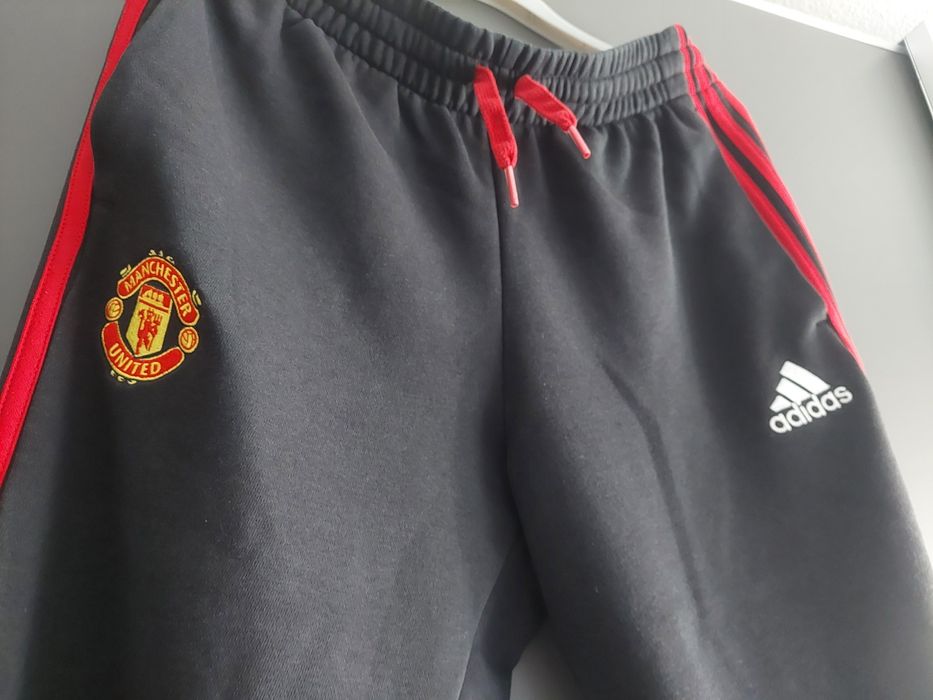 Pantaloni Adidas mărimea M