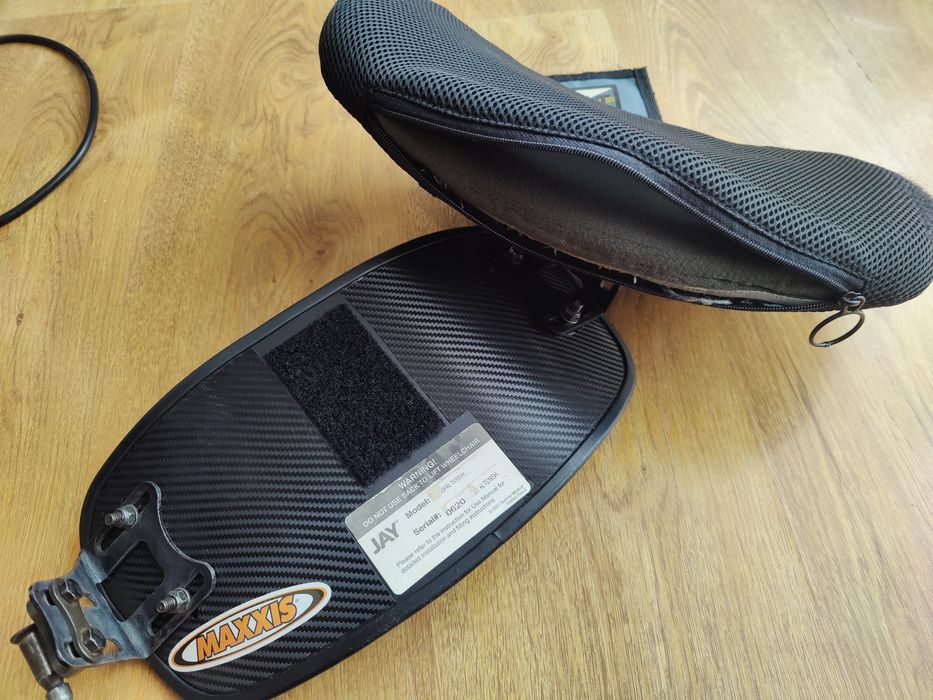 spatar scaun rulant Jay J3