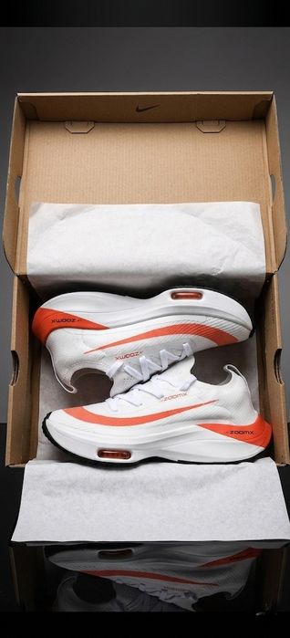 Новые Кроссовки Nike