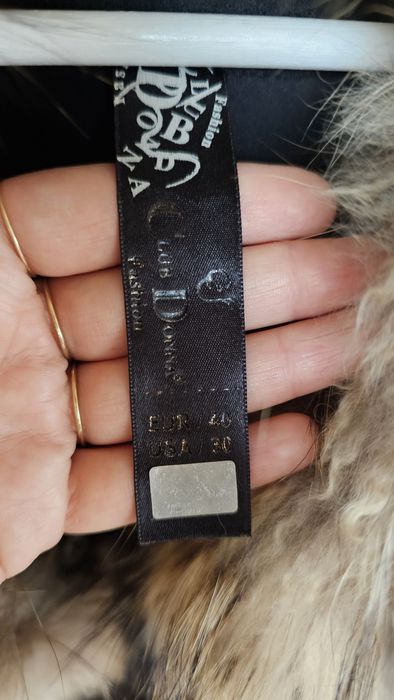 Елегантно палто с естествена кожа