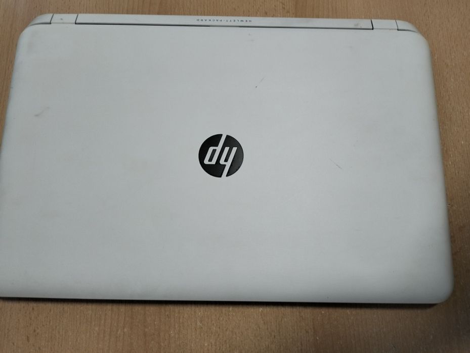 Laptop HP 17 inch 8 GB Ddr3, baterie buna