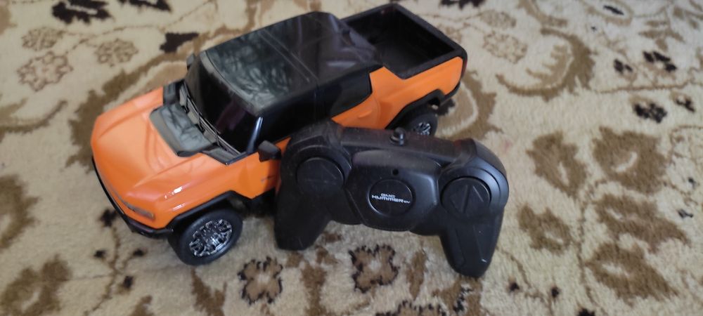 Количка с дистанционно управление Hummer