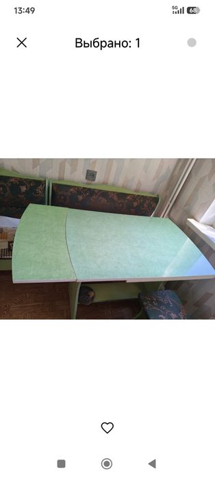 Стол кухонный и стулья