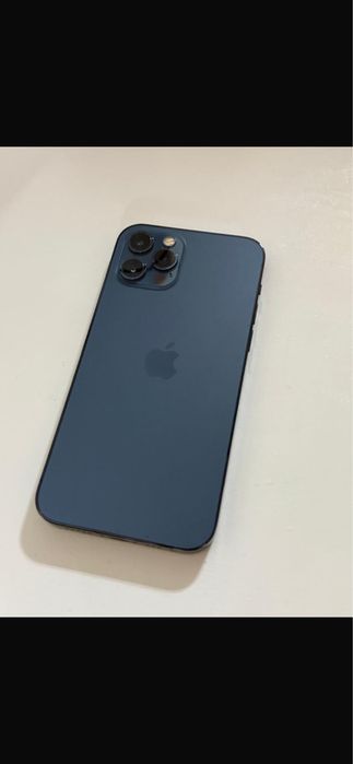 Айфон 12 про.