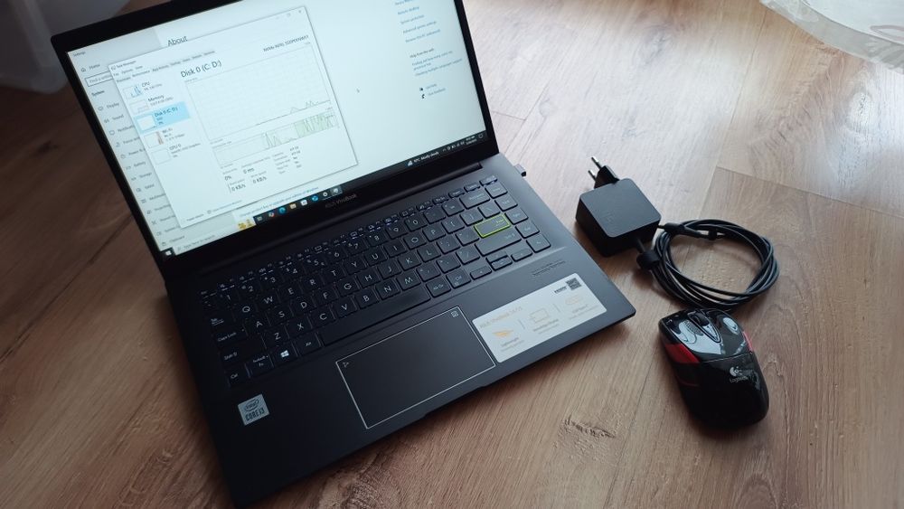 Laptop premium Asus Vivobook K413F