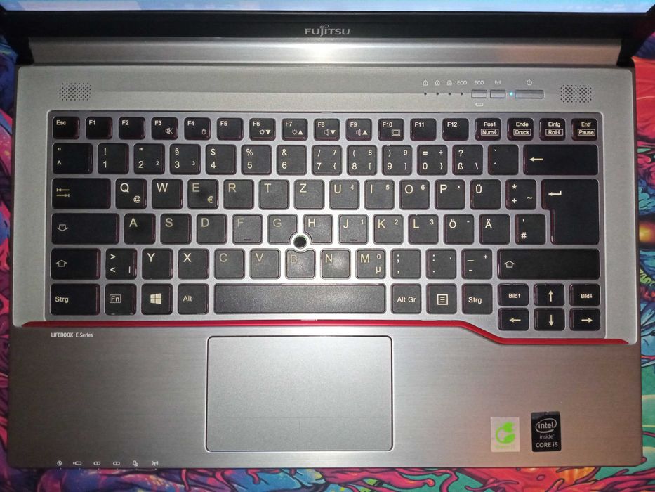 Laptop Fujitsu Lifebook E744